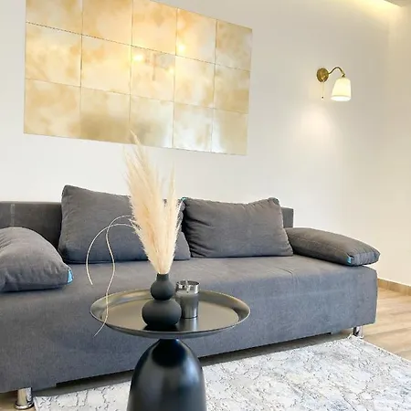 Saraden Apartment *