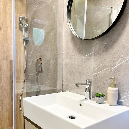 Saraden Apartment *