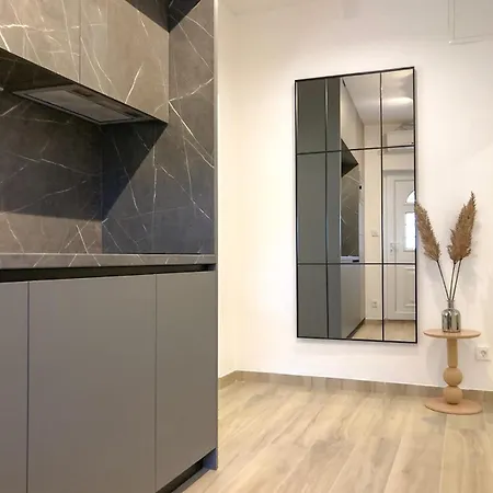 Saraden Apartment