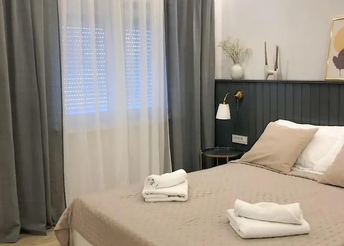 شقة Saraden فوديس